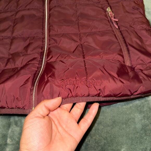 Free Country Dark Cherry Quilted Reversible Vest Woman's Size Large Red/Pink - Picture 9 of 9